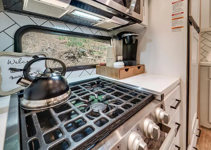 Wooded Getaway W/ Beautiful Views In Nevada City!